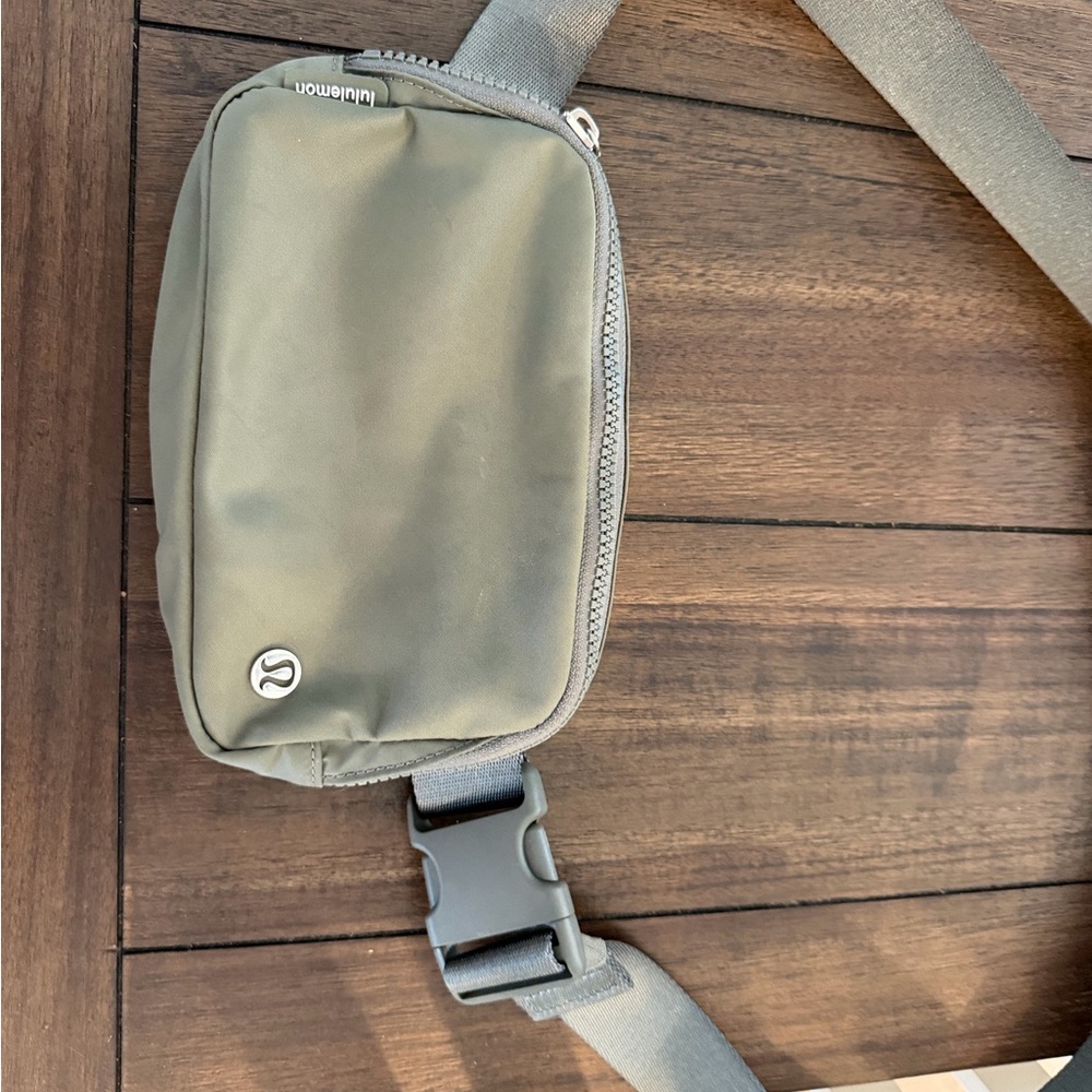 lululemon athletica Sage Green Belt Bag